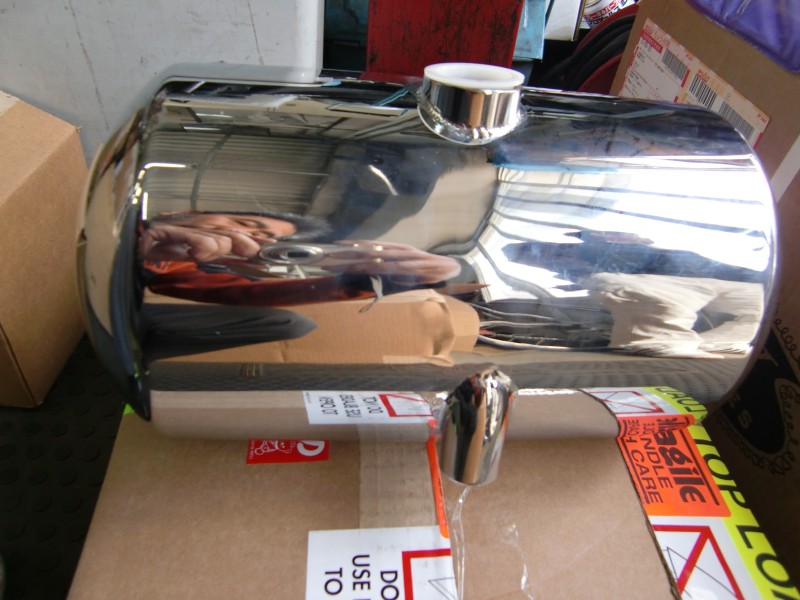 SANTEEバレル型オイルタンク新品 07161753_62d27ca5bfdfa.jpg