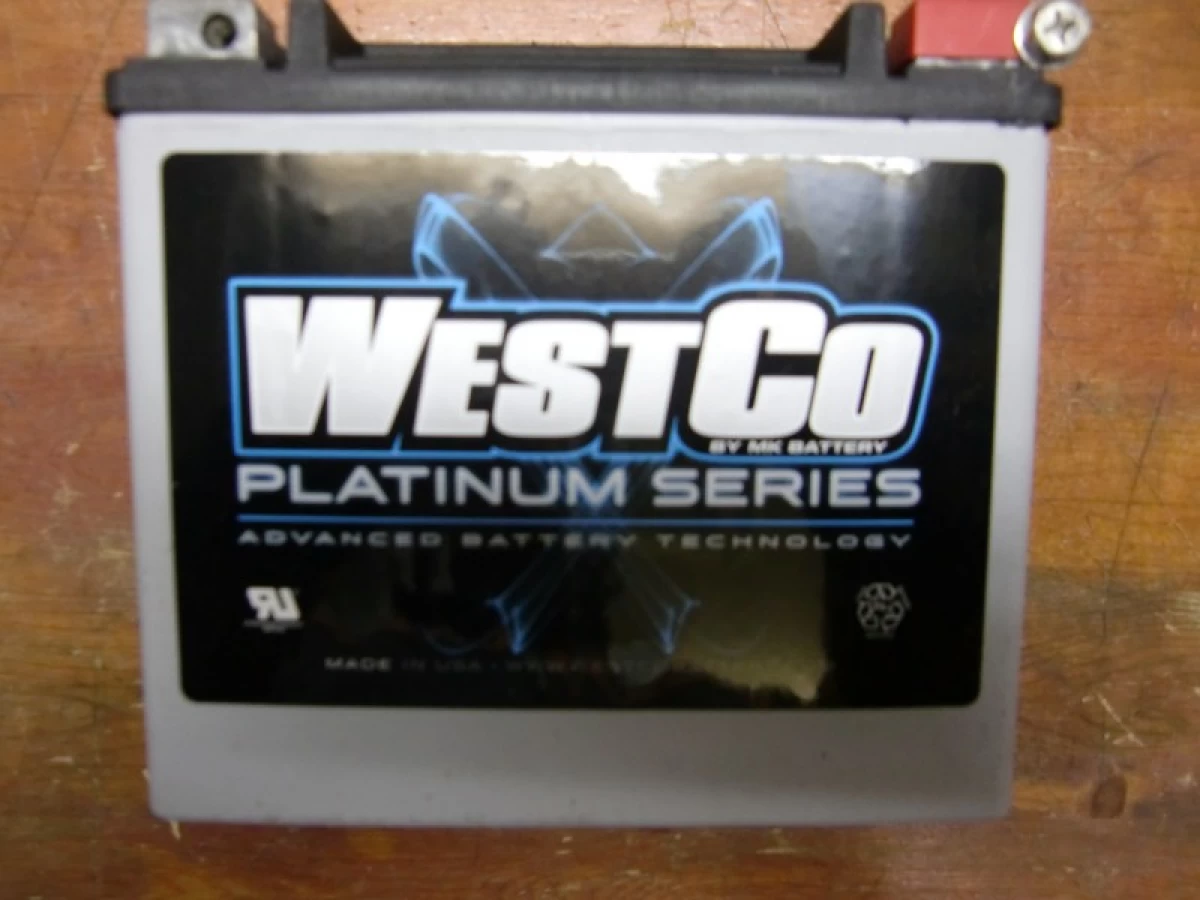 9800-4010　バッテリー91-96ソフテル、ダイナ　WESTCO製 65989-90B