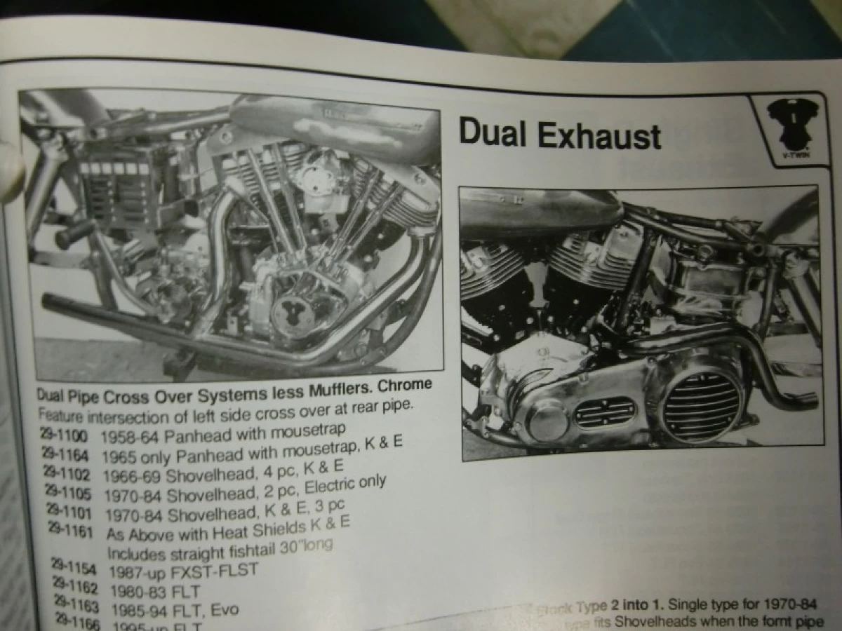 29-1101、2イン2エキパイセット.クローム1970-84BTモデル用