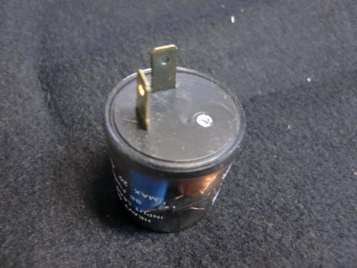 DS325456 ウインカーリレー　12V　DS/アクスル製(ハーレー　リレー　ショベルモデル