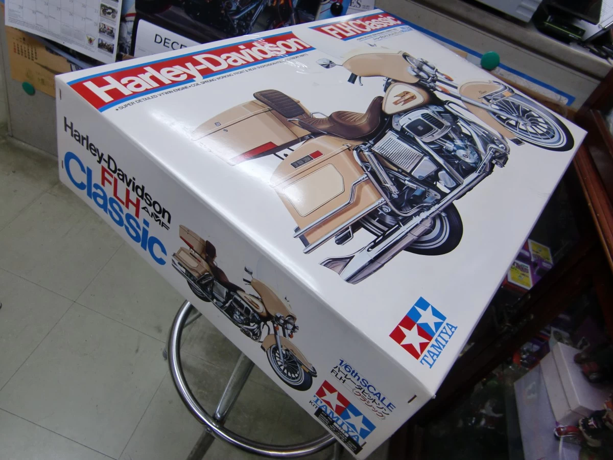 48-0651 1979 FLH ショベルビッグスケールディスプレイモデル　(在庫のみ