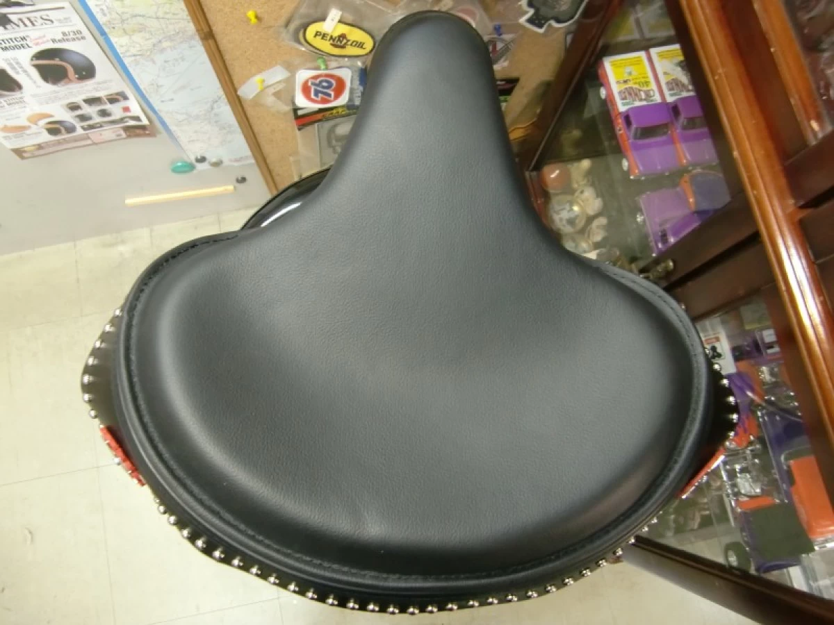 47-0946　本革 ブラックレザー レザースカート×スターーコンチョ